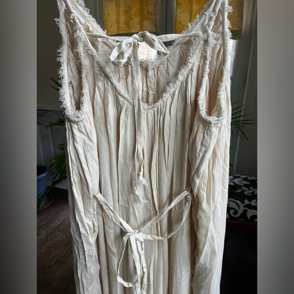 UO Wide-Legged Jumpsuit - Picture 3 of 7